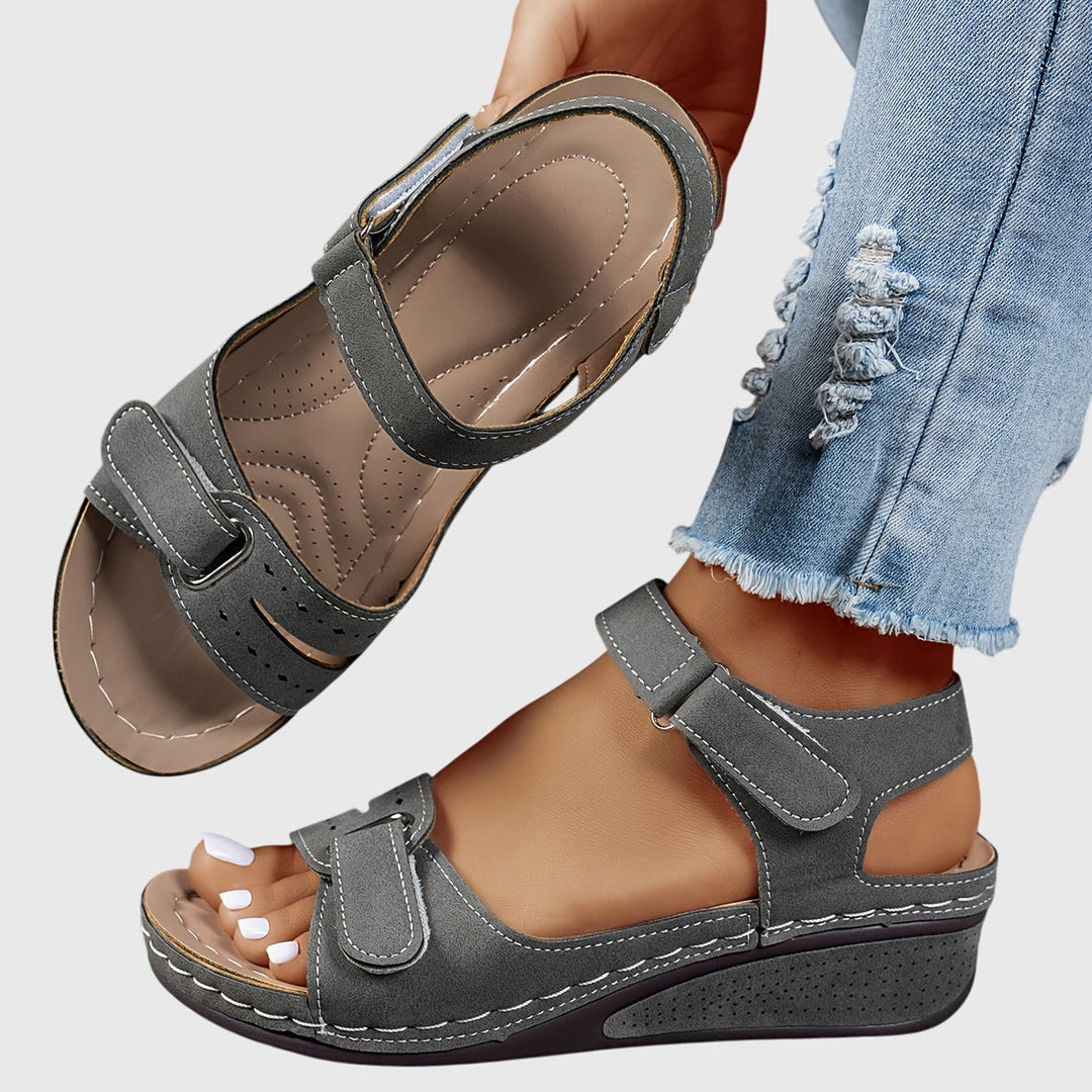 Íseal | Supportive Orthopedic Sandals