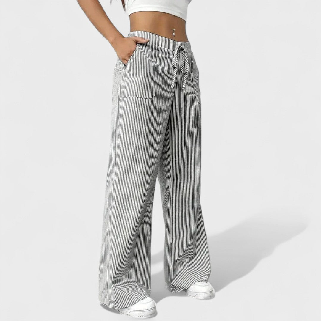 Maria - Comfortable trousers with elegant accents