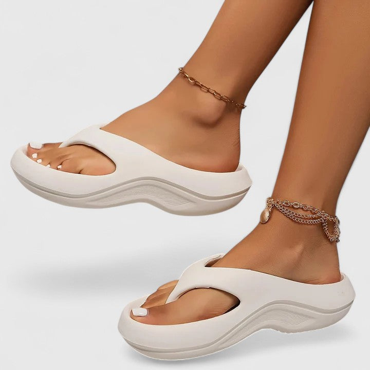 Sile | Lightweight Slip-On Sandals