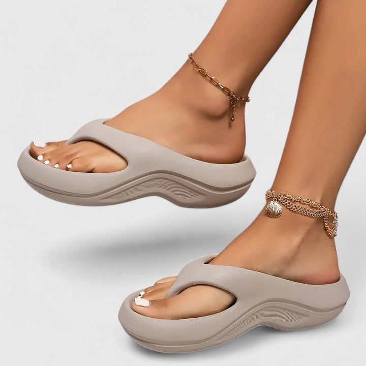 Sile | Lightweight Slip-On Sandals