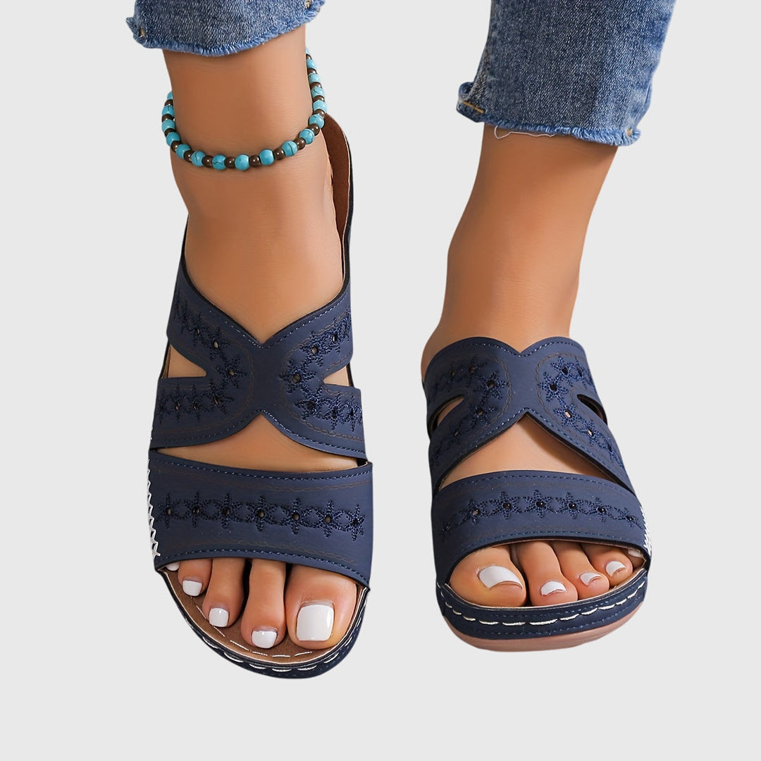 Gobnat | Elegant Orthopedic Sandals
