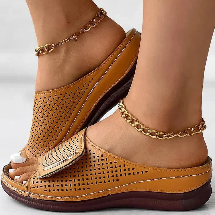 Pádraigín | Classic Urban Sandals