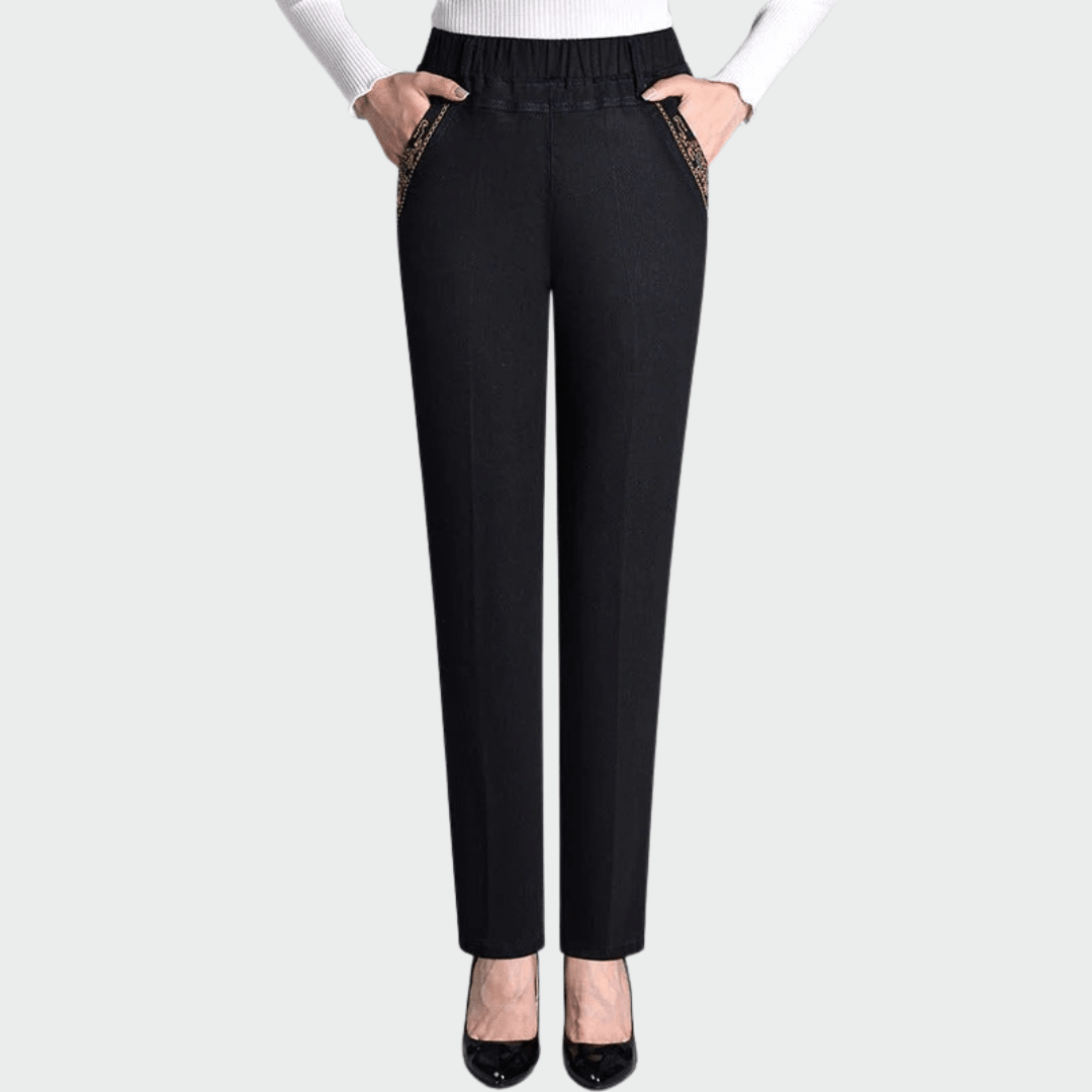 Rūta - Stylish women's jeans with side pockets and elastic waist