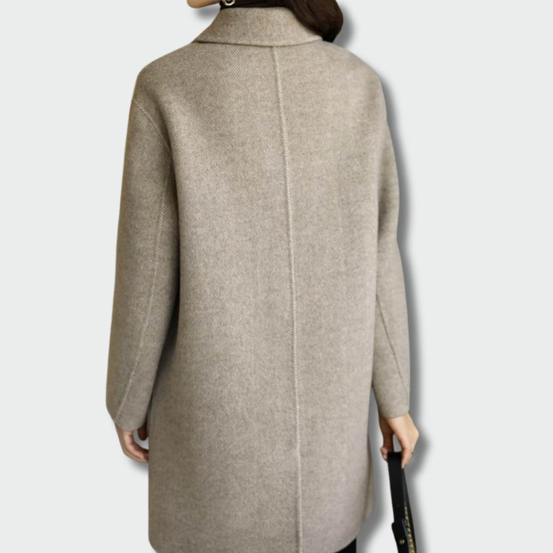Simona – Stylish autumn coat