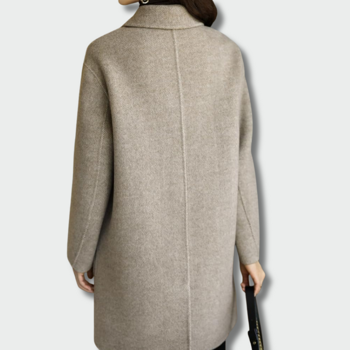 Simona – Stylish autumn coat