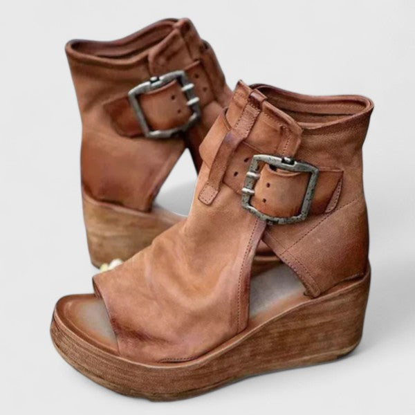 Caoilfhinn | Classic Wedge Sandals
