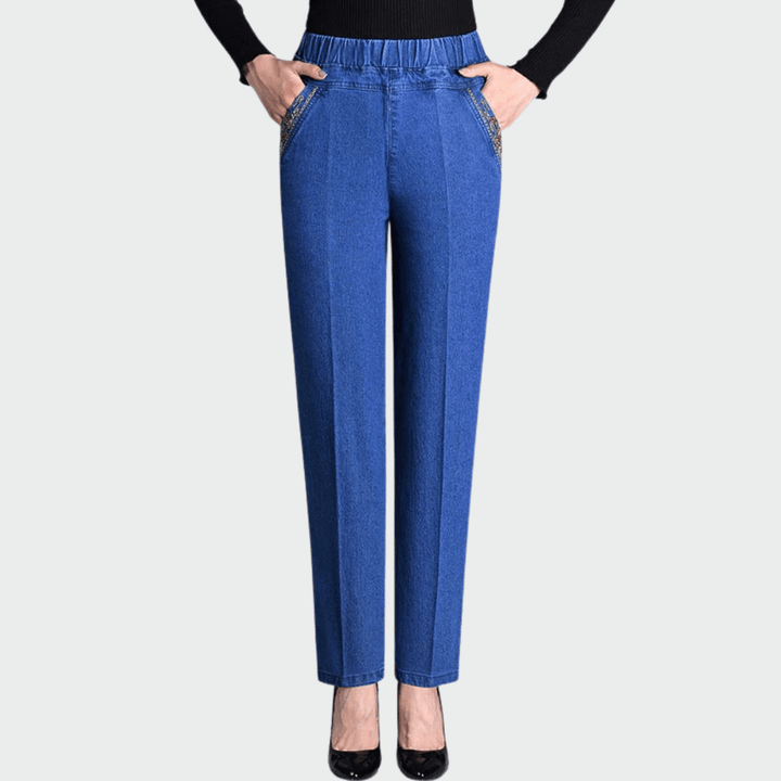 Rūta - Stylish women's jeans with side pockets and elastic waist