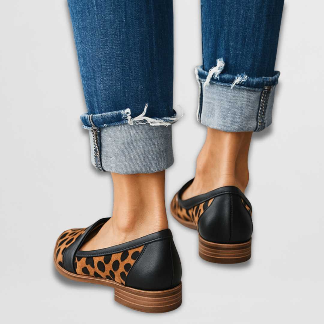 Peigin | Suede Loafers