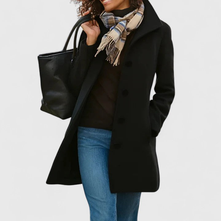 Scarlethia – An elegant coat for any occasion