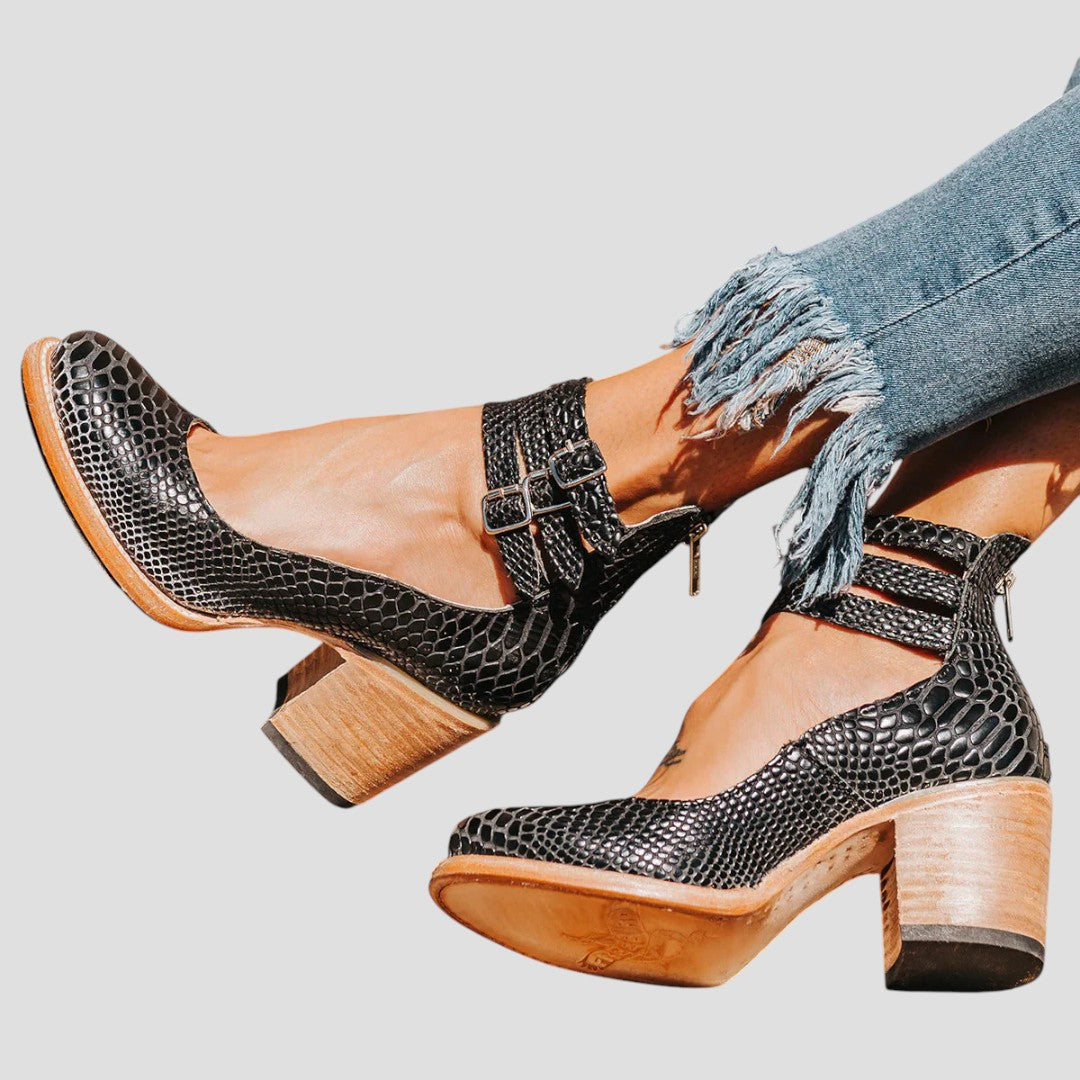 Taini | Elegant Orthopedic Boots