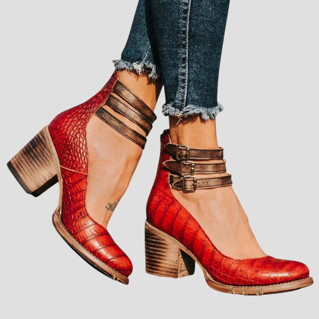 Taini | Elegant Orthopedic Boots