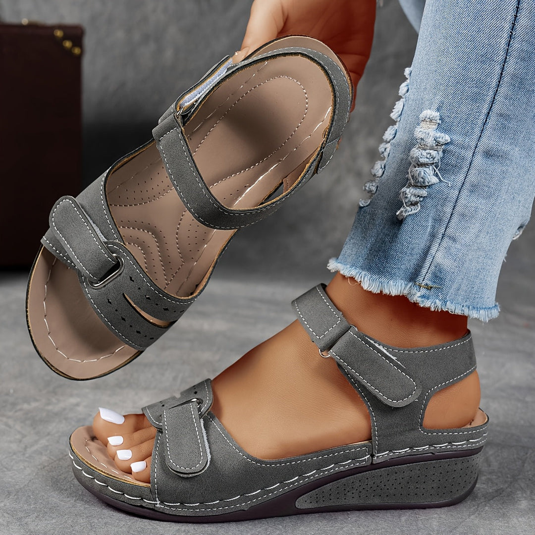 Líban | Fashionable Orthopaedic Sandal