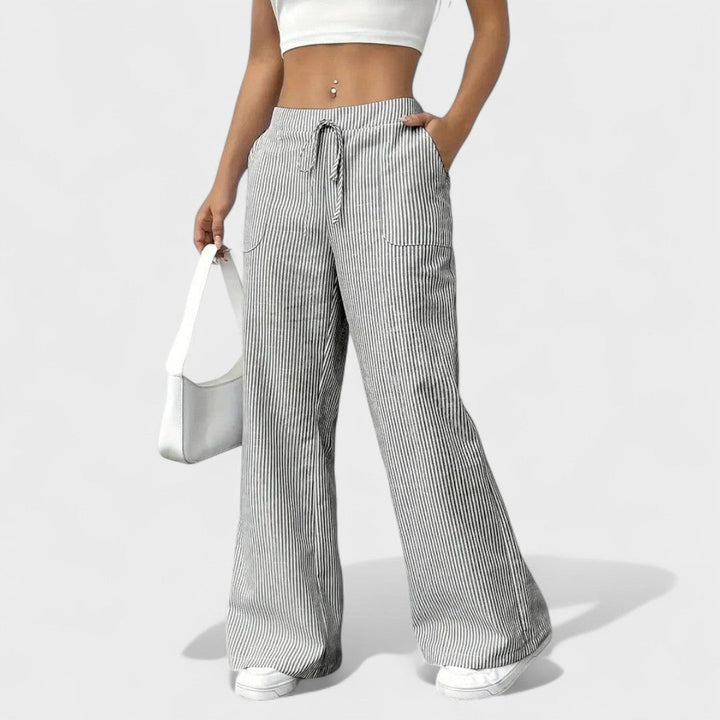 Maria - Comfortable trousers with elegant accents