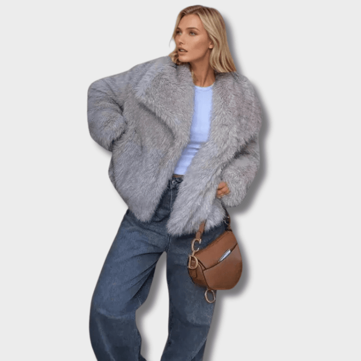 Dalia – Luxurious faux fur coat