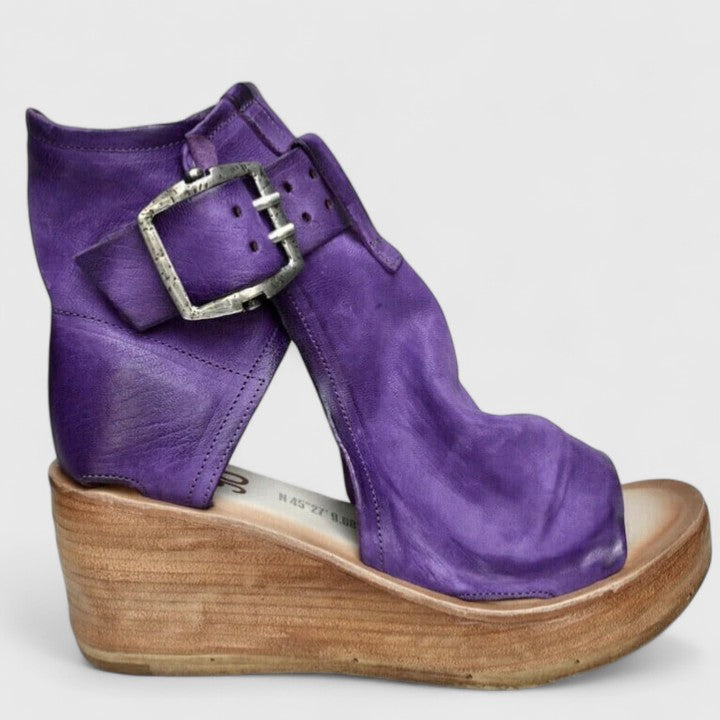 Caoilfhinn | Classic Wedge Sandals