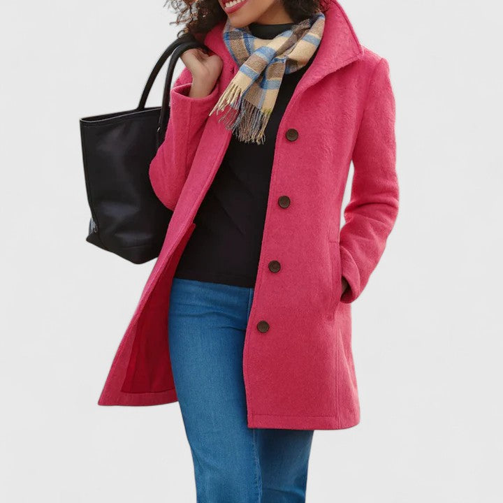 Scarlethia – An elegant coat for any occasion