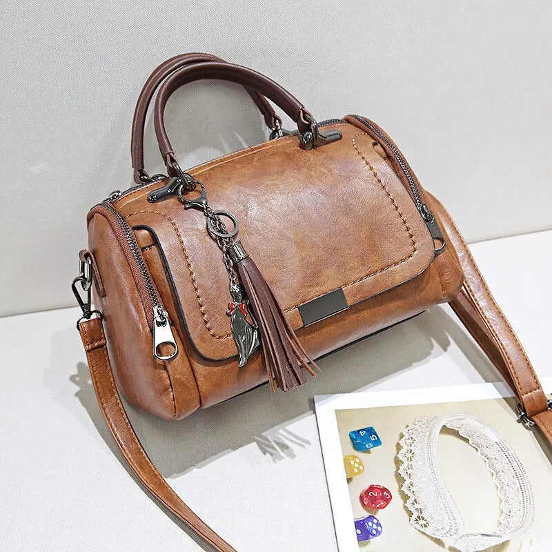 Ide | Textured Leather Bag
