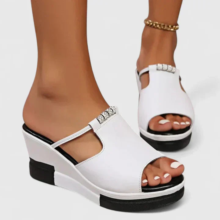 Blanaid | Chic Orthopedic Sandals