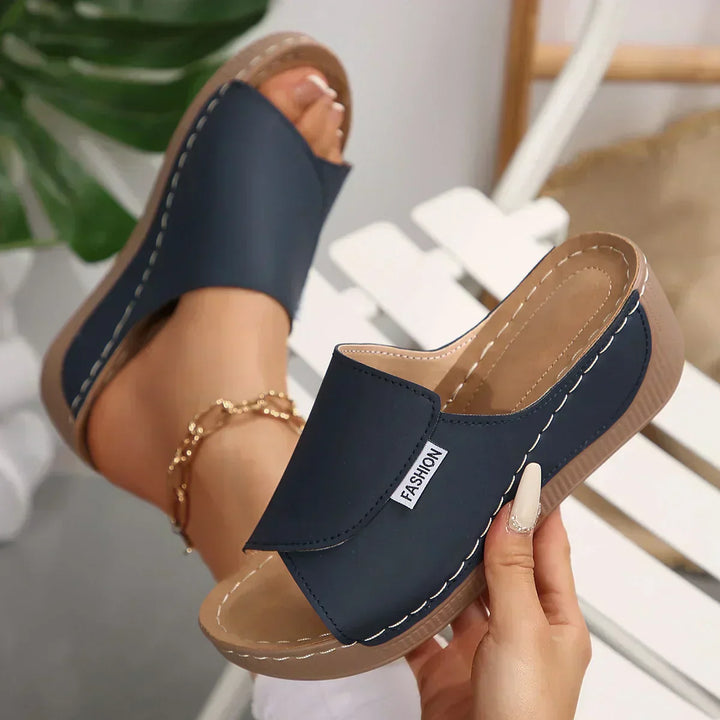 Cobhlaith | Orthopedic Wedge Sandals