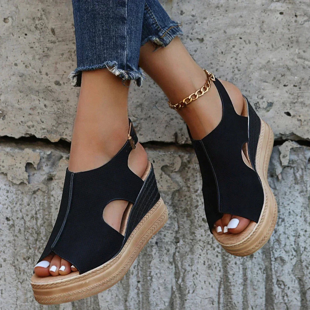 Síle | Relaxed Wedge Sandals