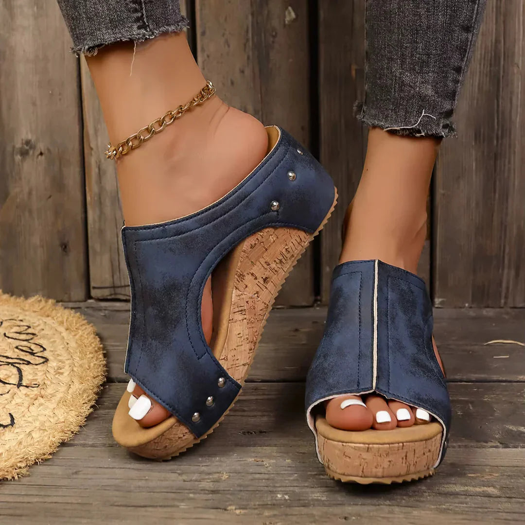 Tuilelaith | Lumi Stud Wedges