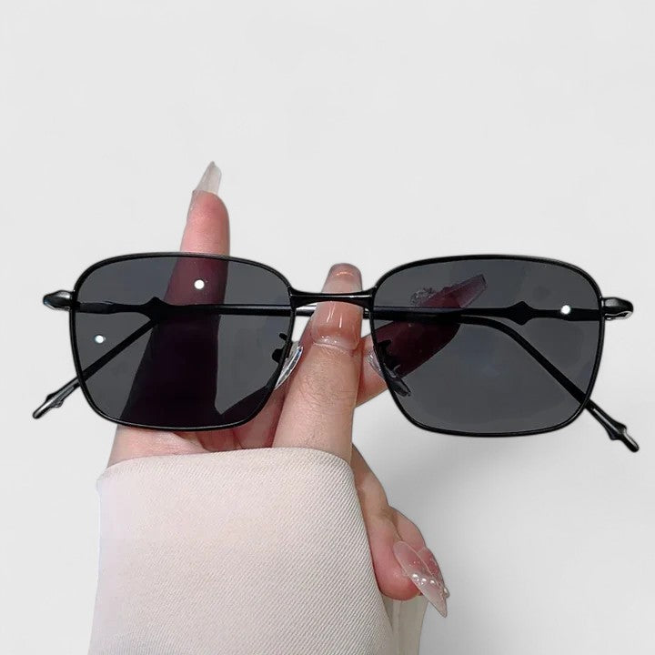 Doireann | Elegant Sunglasses