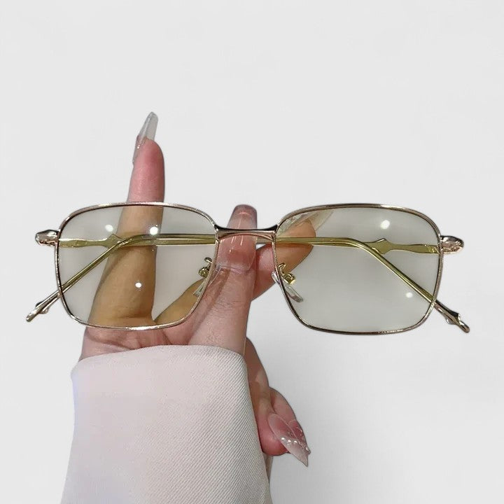 Doireann | Elegant Sunglasses