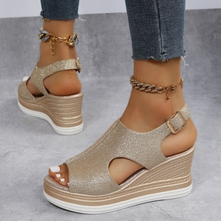 Síle | Relaxed Wedge Sandals