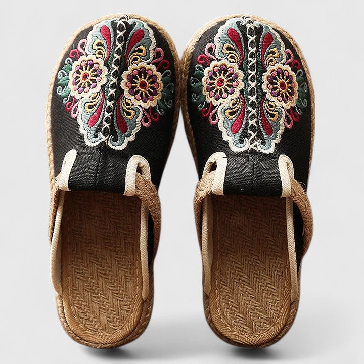 Gormlai | Embroidered Flat Sandals