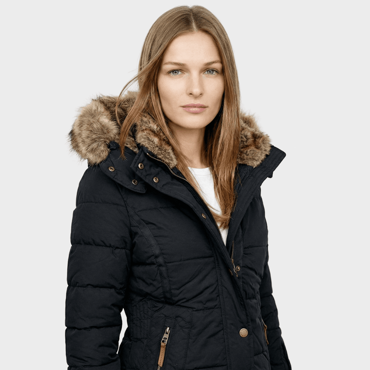 Aušra – a warm winter coat with a hood