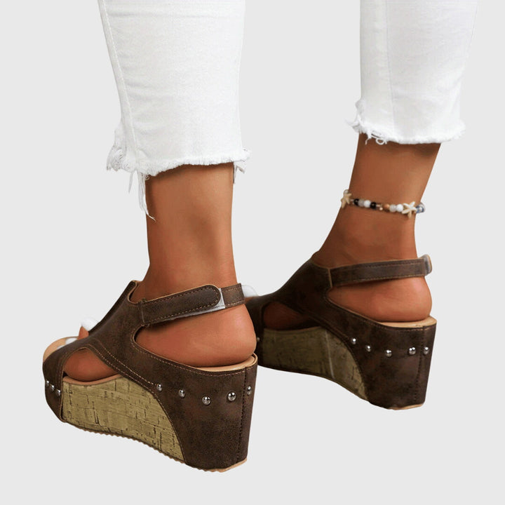 Eilis | Chic Orthopedic Sandals