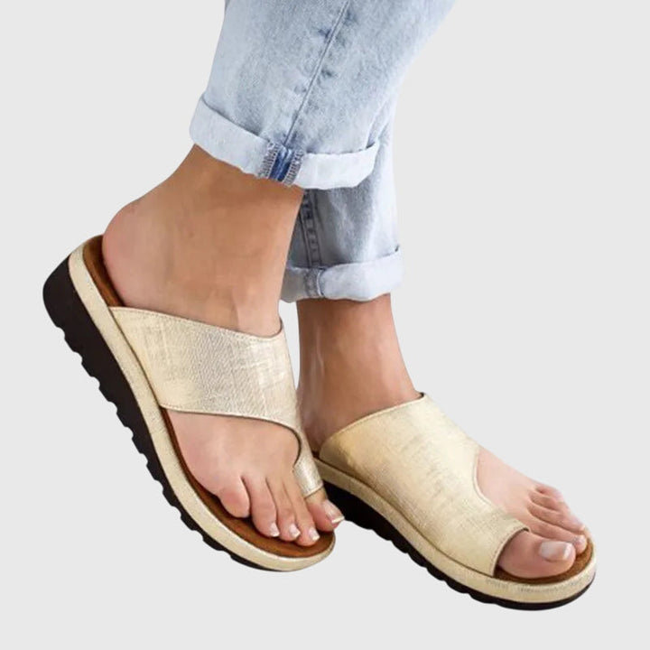 Muadhnait | Orthopedic Sandals