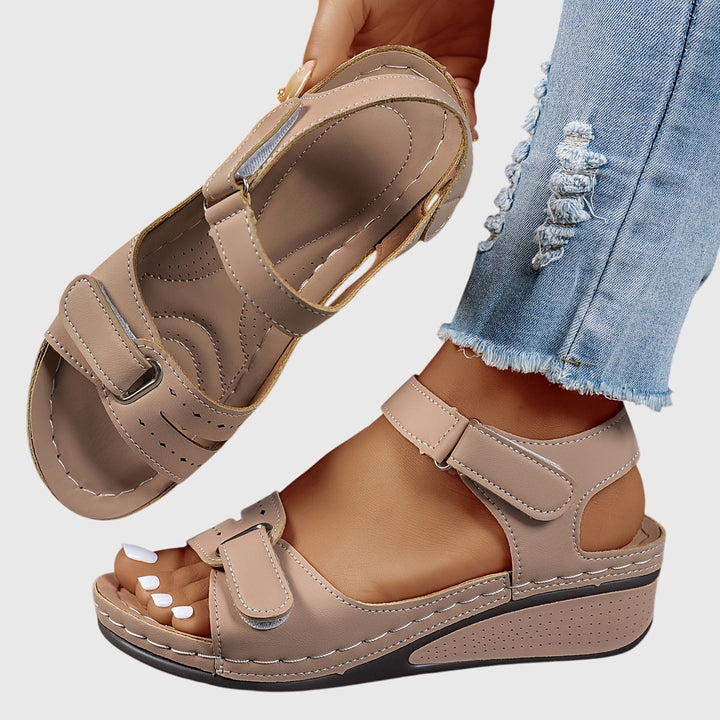Íseal | Supportive Orthopedic Sandals
