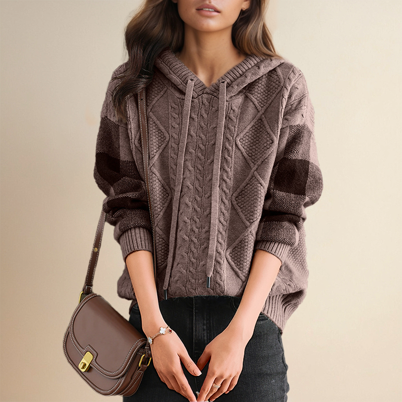 Blathnaid | Cable-Knit Hooded Jumper