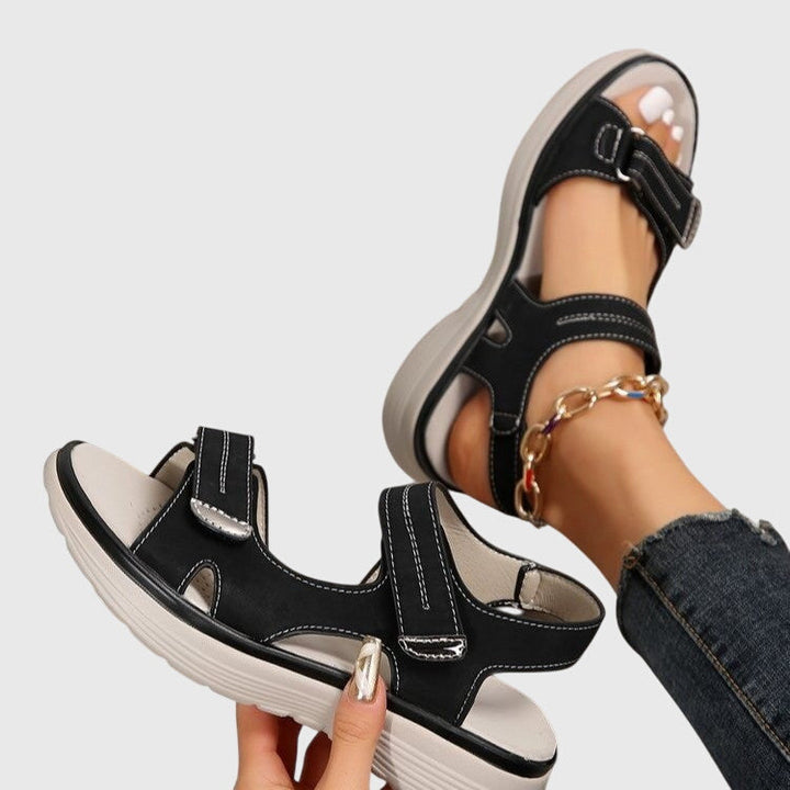 Peigin | Adjustable Strap Sandals