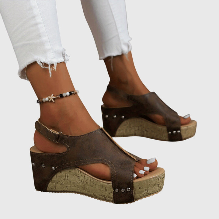 Eilis | Chic Orthopedic Sandals