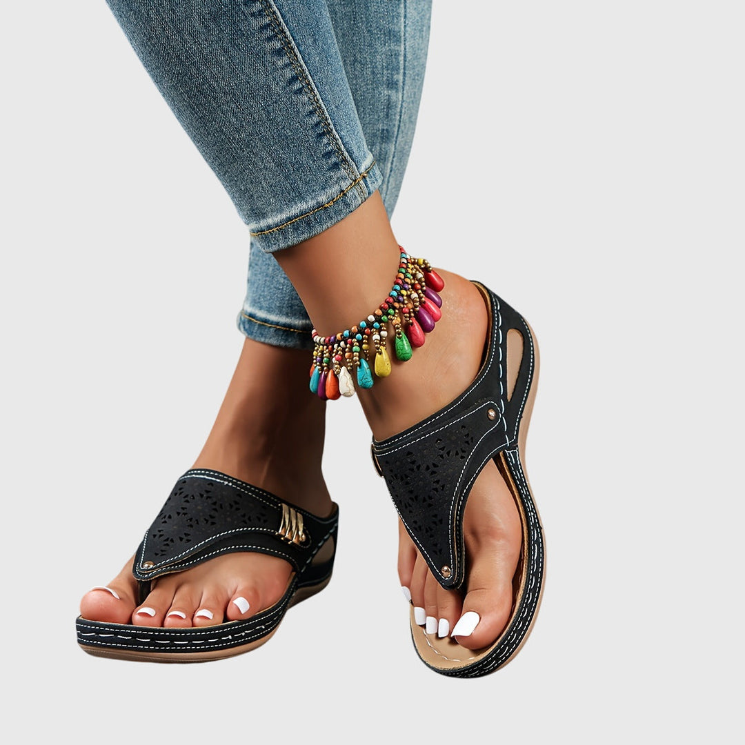 Kinnat | Flip Flop Sandals