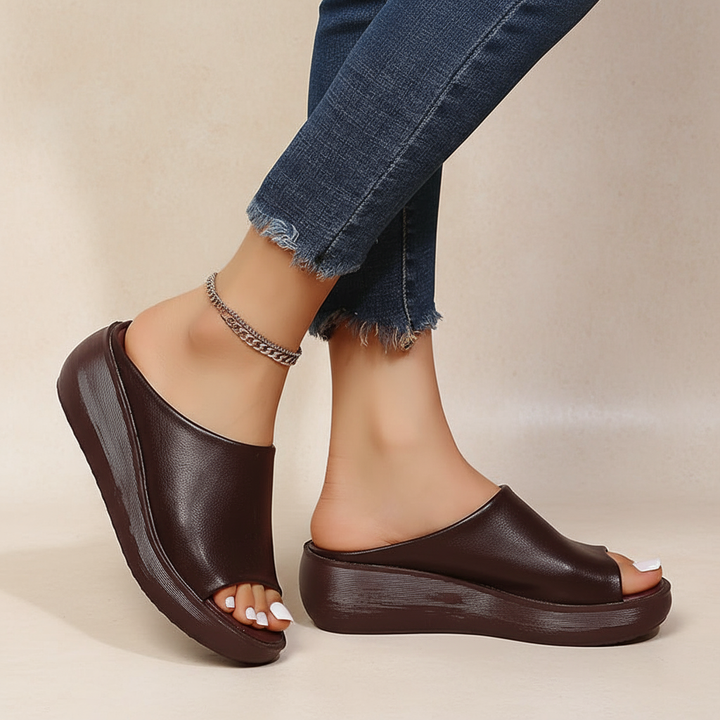 Síofra | Orthopaedic Sandals