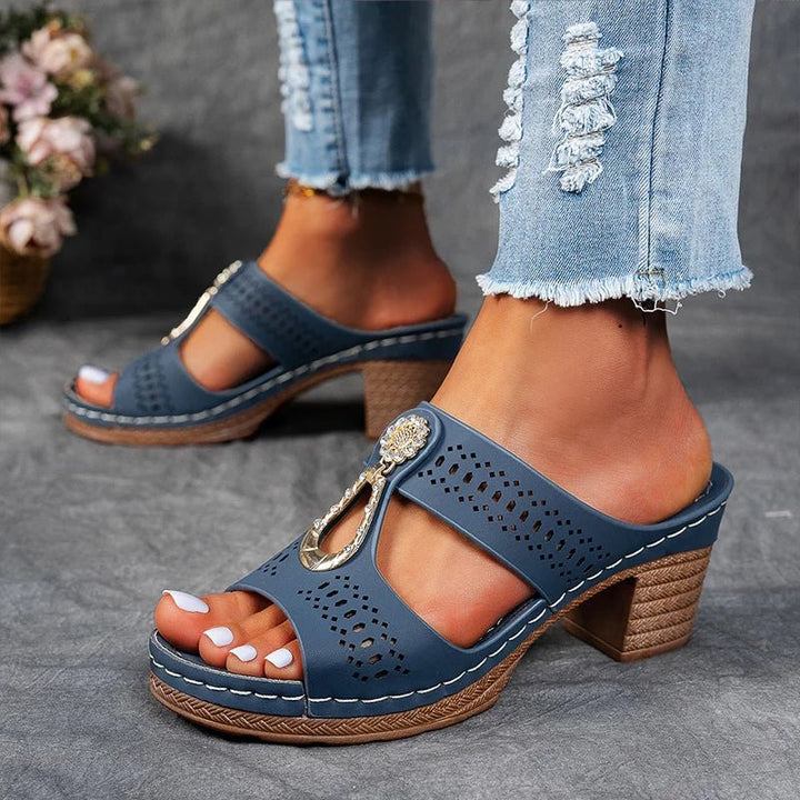 Tríona | Orthopaedic Sandals
