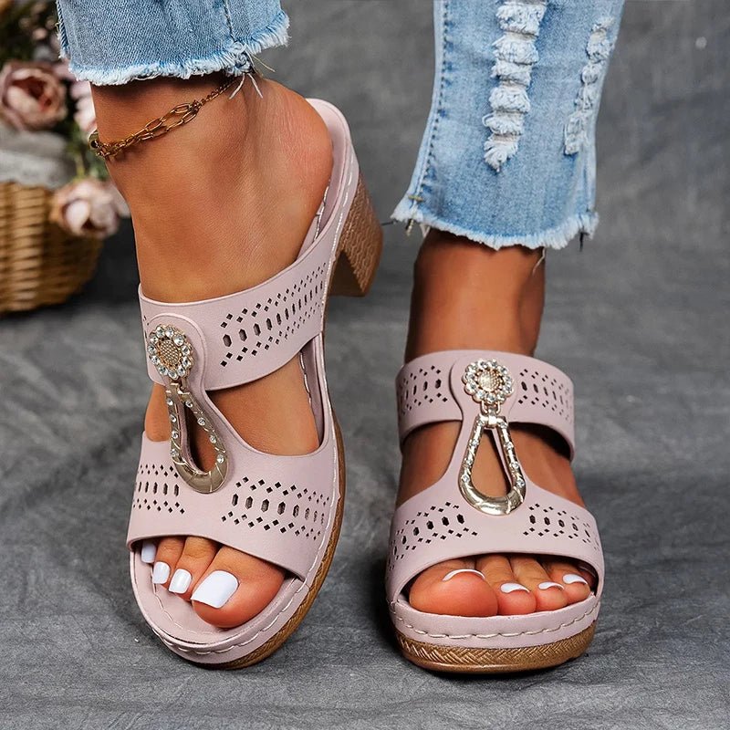 Tríona | Orthopaedic Sandals