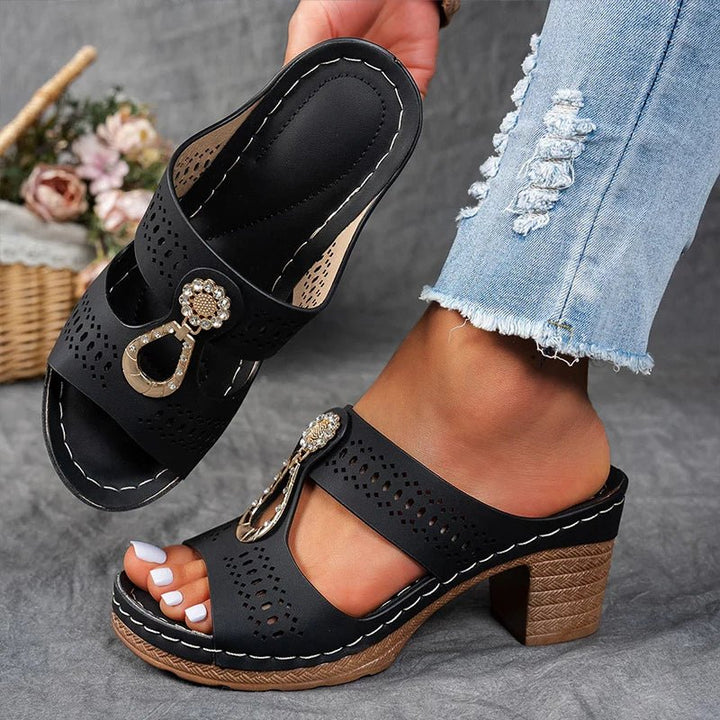 Tríona | Orthopaedic Sandals