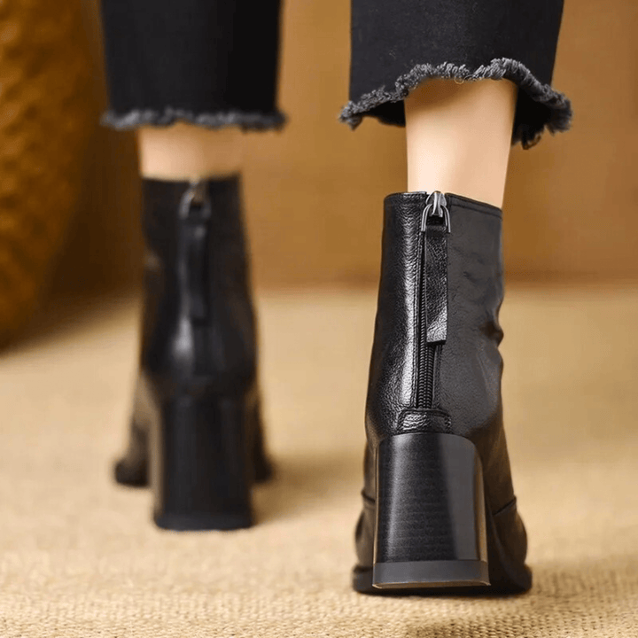 Delia | Luxurious mid-heel ankle boots