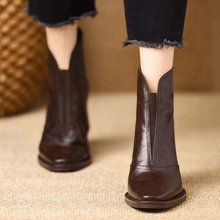 Delia | Luxurious mid-heel ankle boots